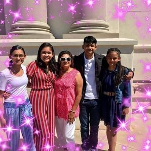 Meet your Posher, Dolores